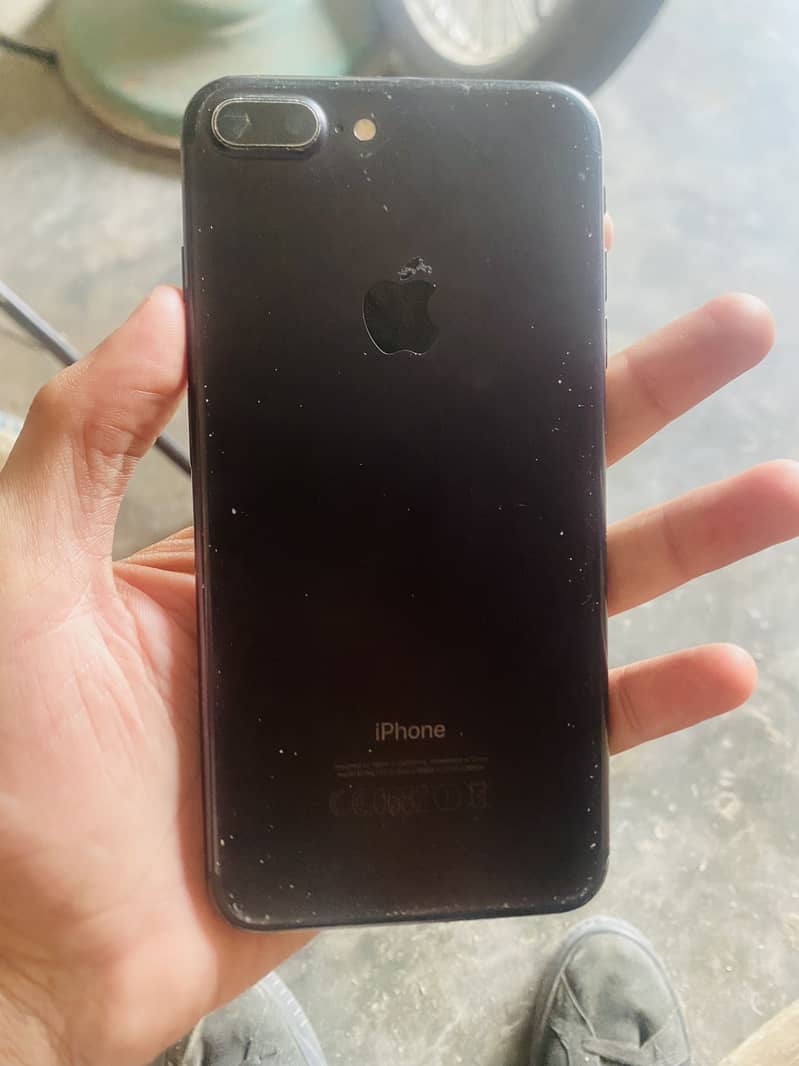 Apple iPhone 7 Plus 2