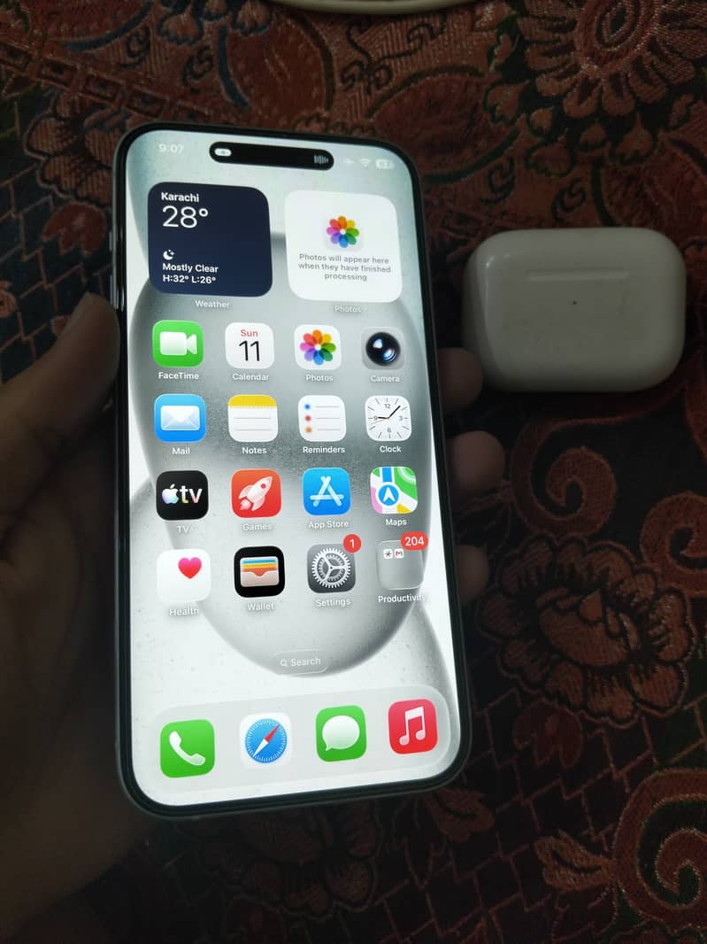 Apple iPhone 15 plus 1