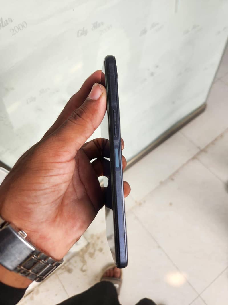 Infinix Note 11 1