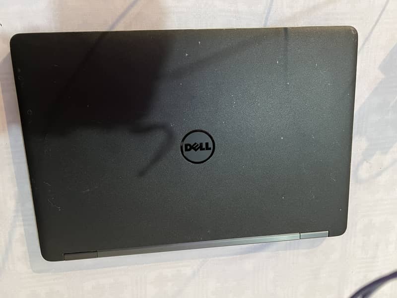 DELL Latitude 3