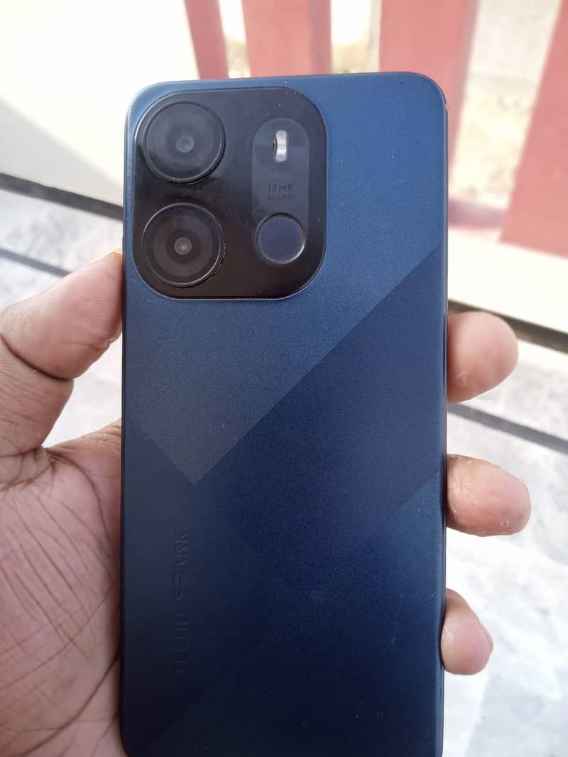 Tecno Spark Go 1