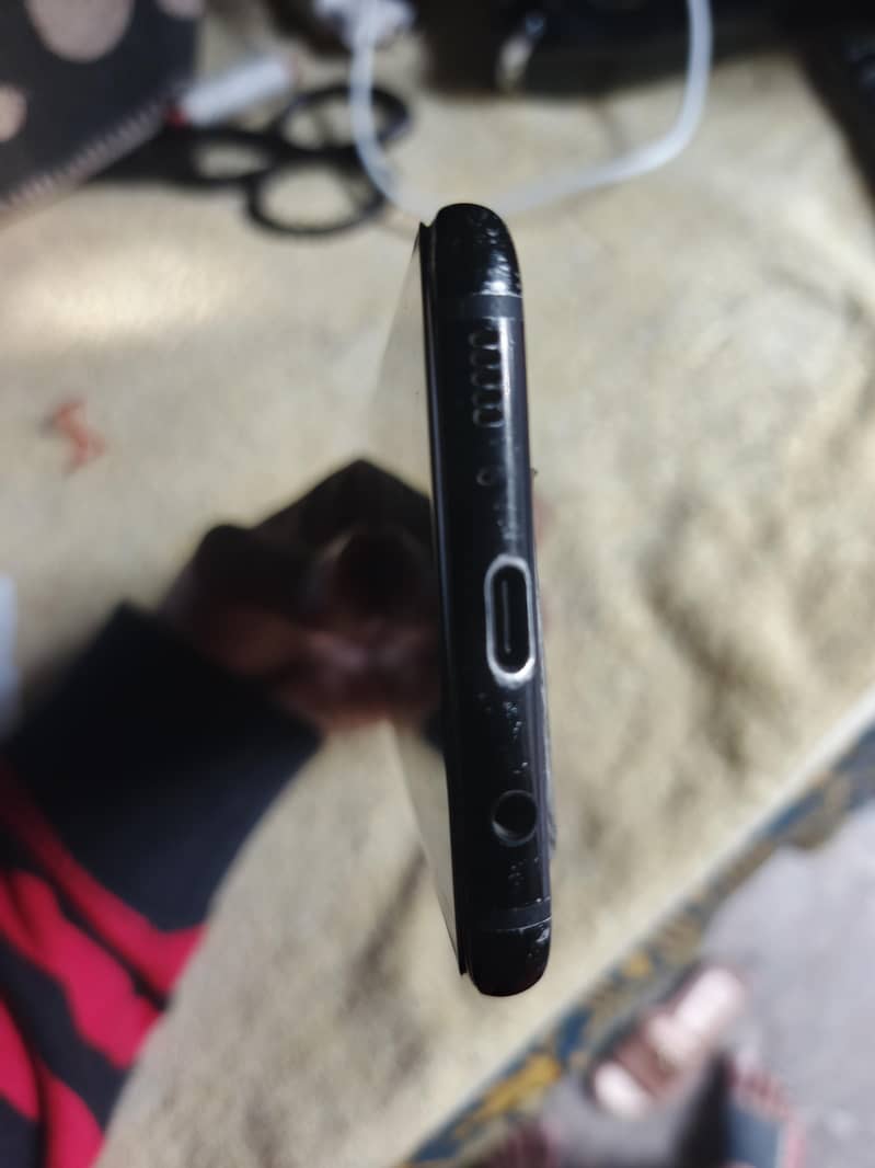 Samsung Mobile S8 Plus 2