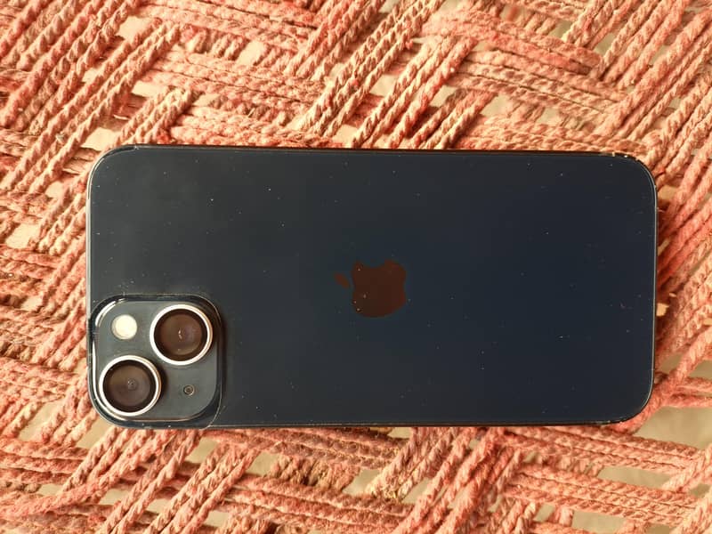 Apple iPhone 13 0
