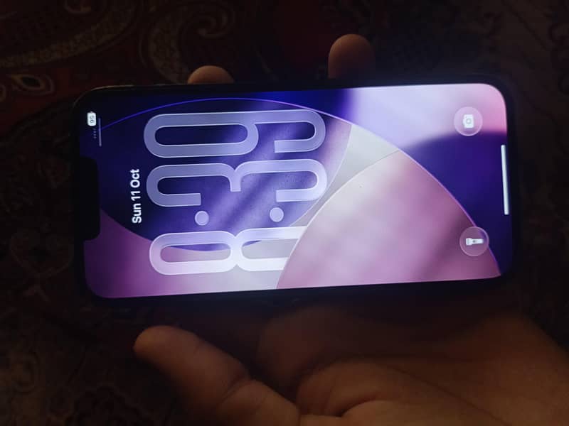 Apple iPhone 13 4