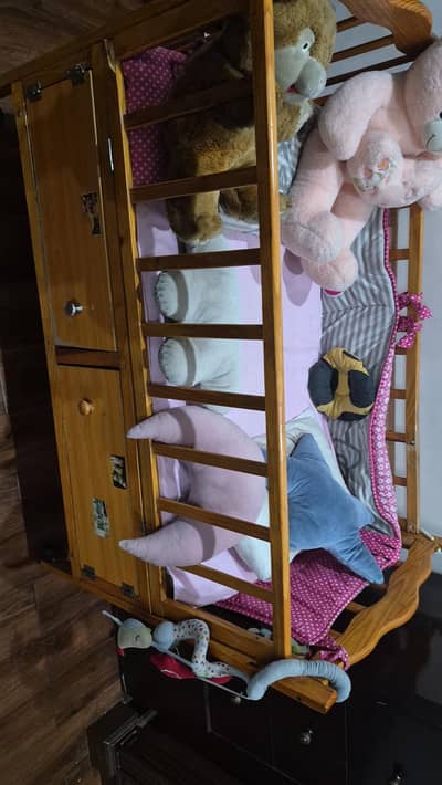 baby cot