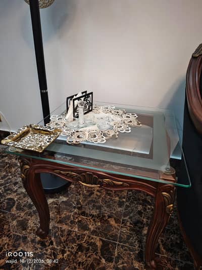 wooden centre and side tables r for sale