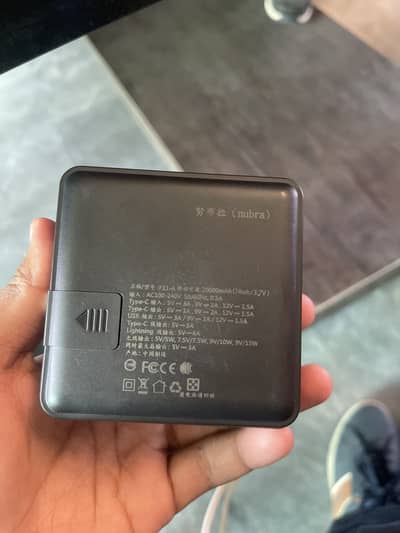 Power bank very good condition almost new with wireless 20000Mah.