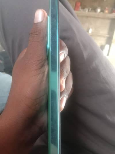 Vivo V25