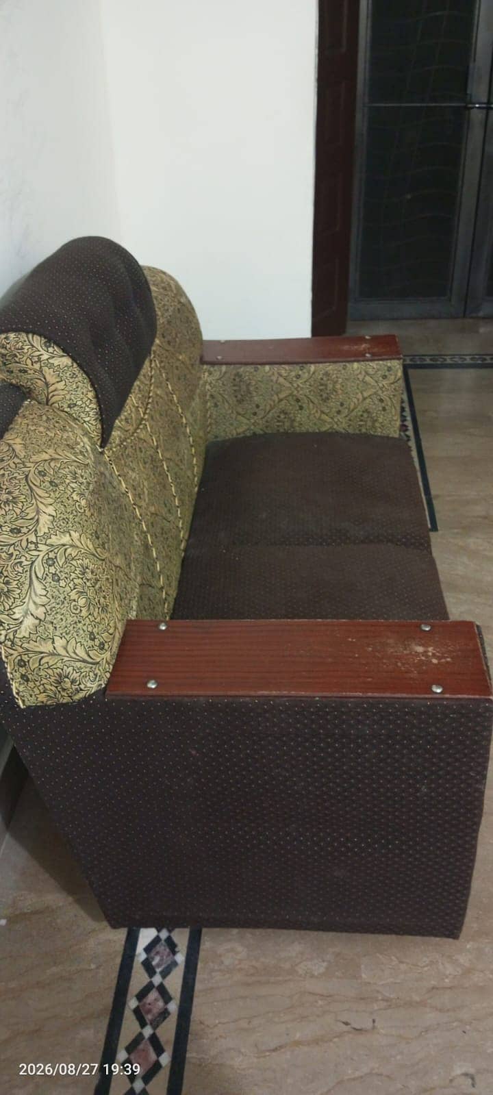 Sofa set 0