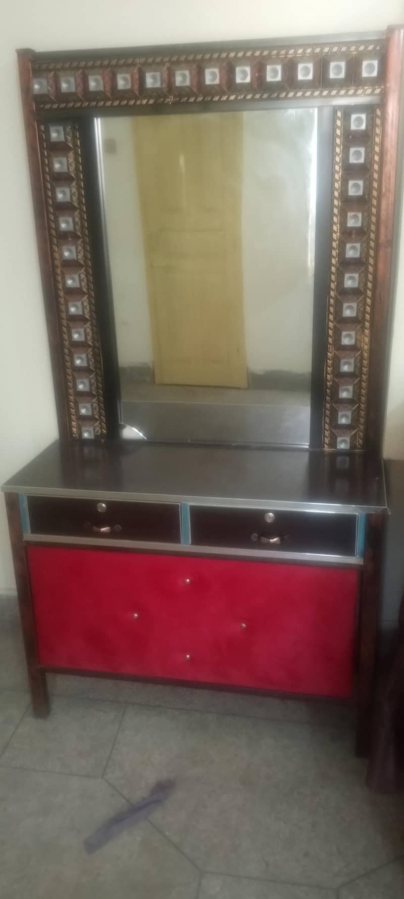 Dressing Table 1