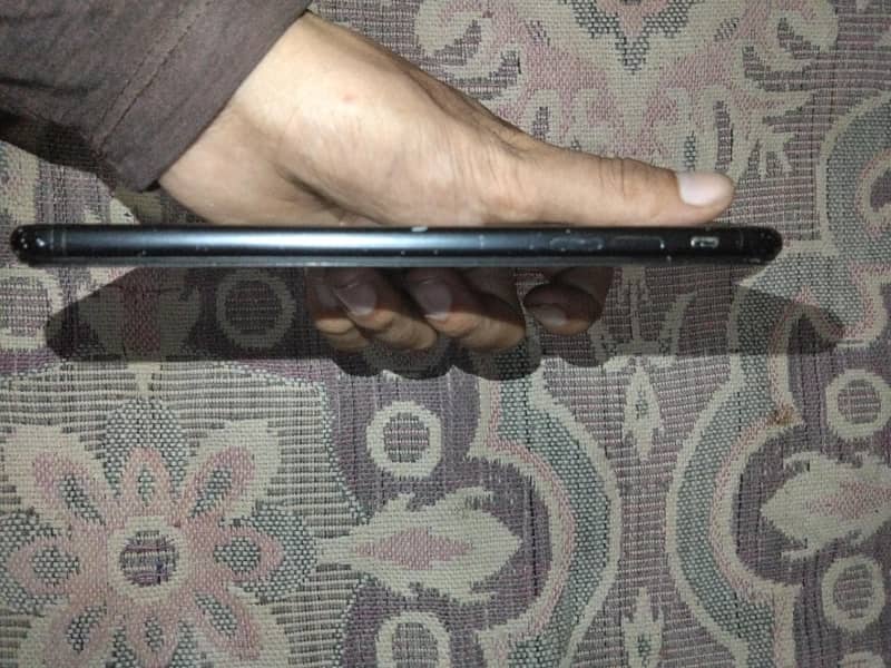 Apple iPhone 7 Plus 4