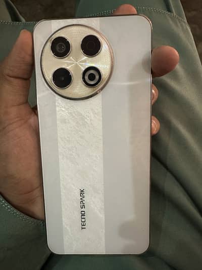 Tecno SPARK 30 Pro
