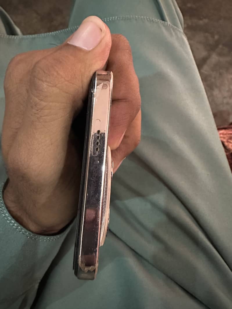 Tecno SPARK 30 Pro 4