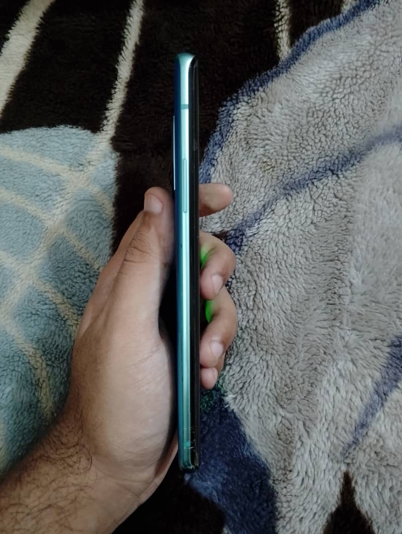 One Plus 8 Pro 0
