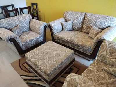 4 seater sofa set with table for sale