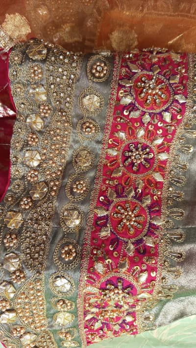 fancy dress in very good condition 8000