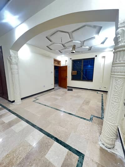 6 Marla Separate Ground floor without Owner