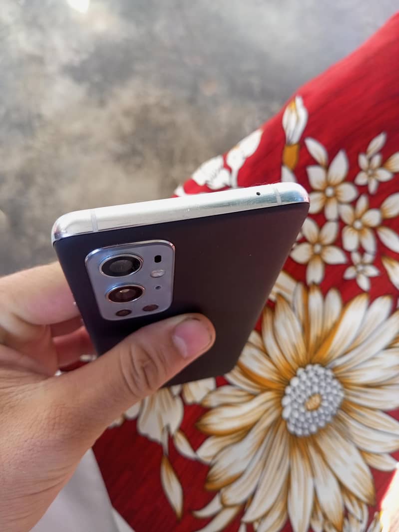 One Plus 9 pro 1