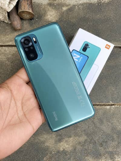 Xiaomi Redmi Note 10 AMOLED display