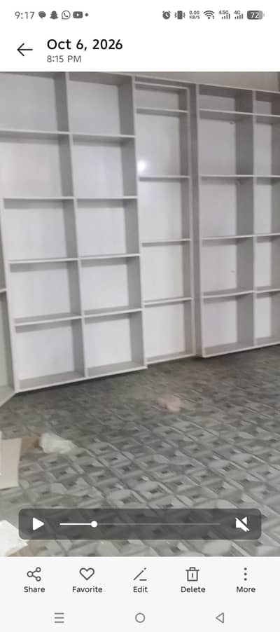 Shop Display Almari / Clothing Display Cabinet for Sale