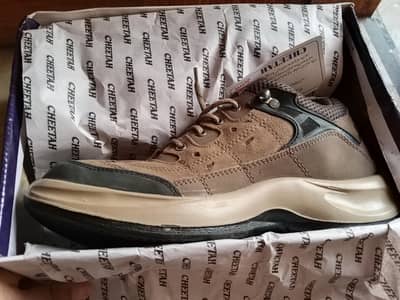 Casual shoes