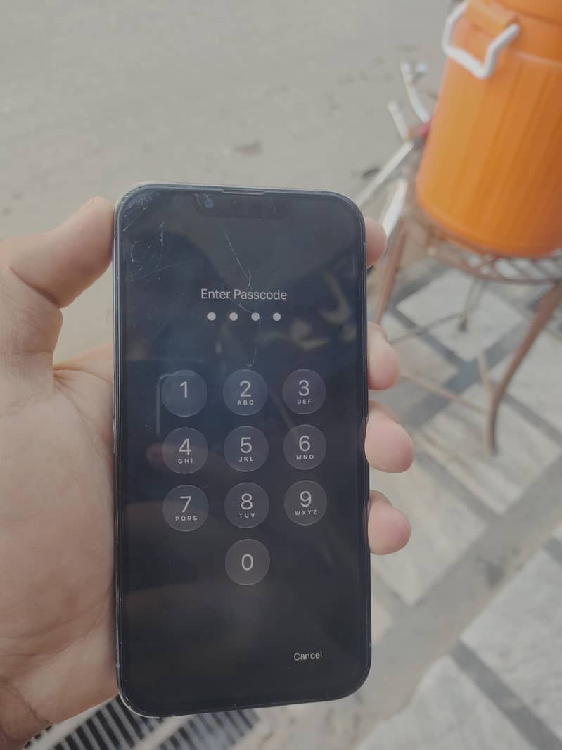 Apple iPhone 13 Pro 1