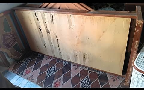 SINGLE BED IN FINE CONDITION FOR SALE