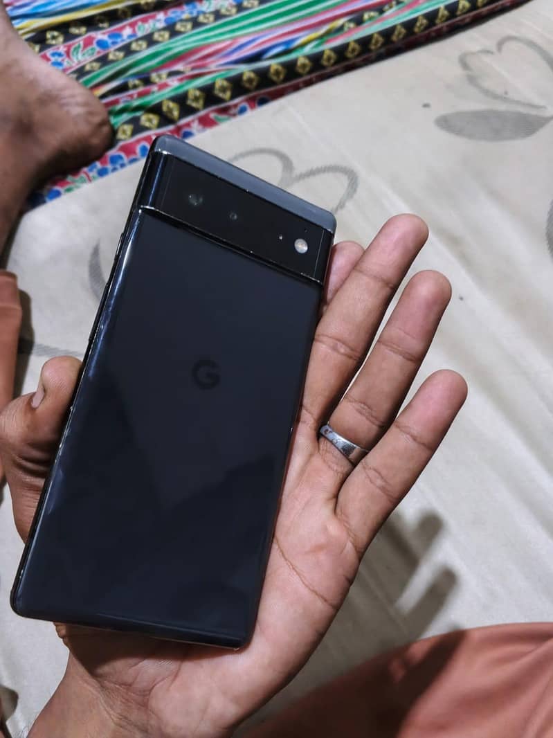 Google Pixel 6 4