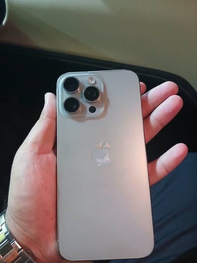 Apple iPhone 15 Pro Max Pta 10/10 condition with orignal box