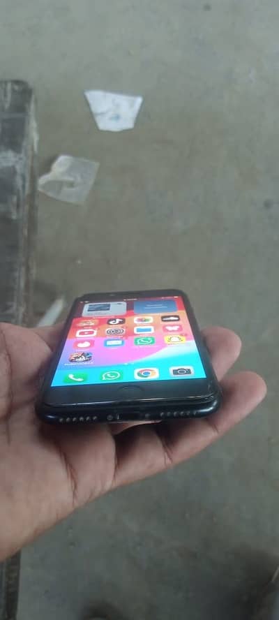 Apple iPhone SE 3 bypass