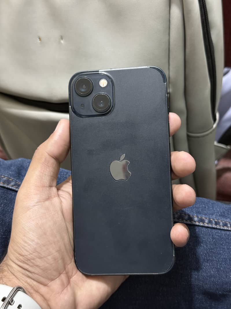 Apple iPhone 13 0