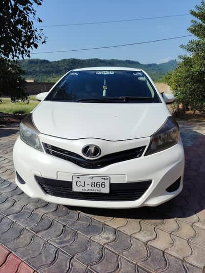 Toyota Vitz 2011 1.0 L exchange possible 11  12 model xli or gli