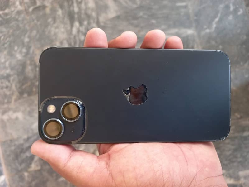 Apple iPhone 13 0