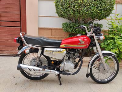 Honda CG 125 special edition 5 gear model 2021 Karachi number