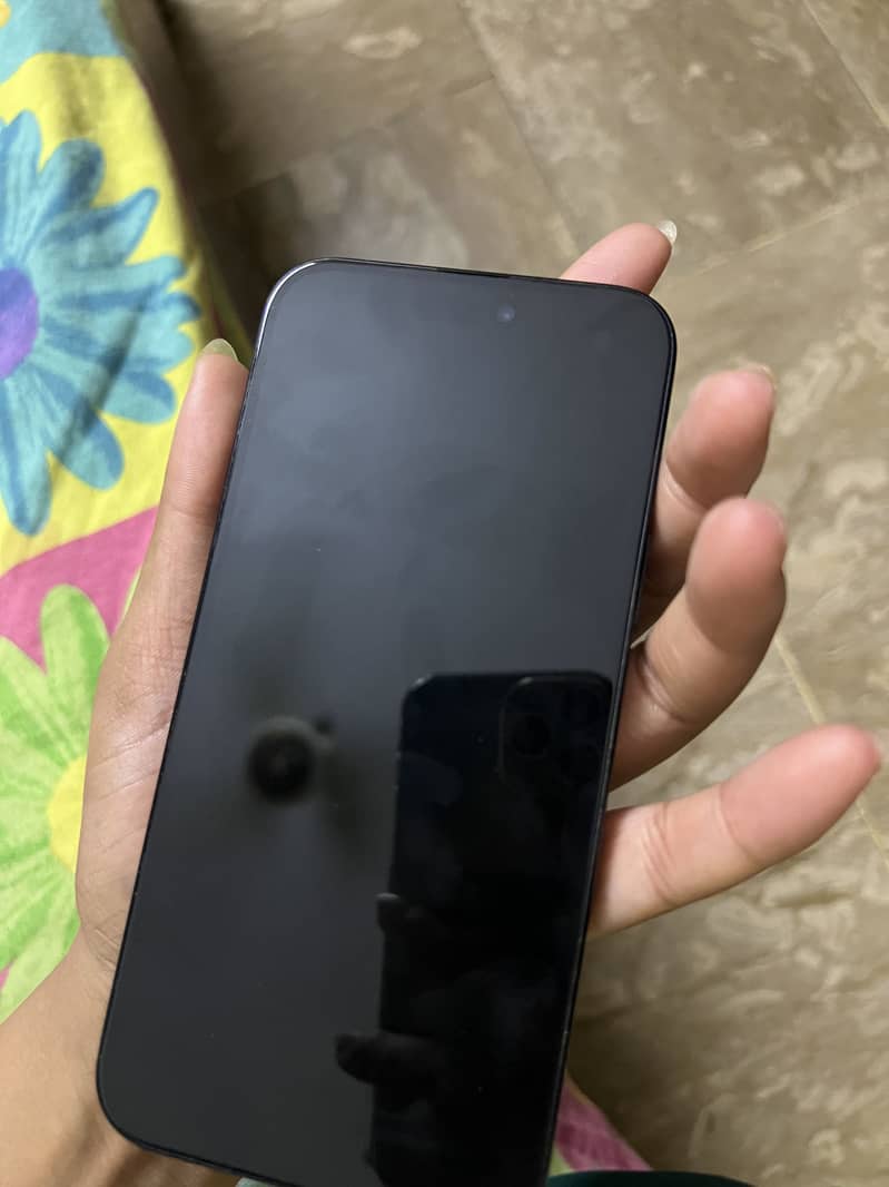 Apple iPhone 15 plus 1