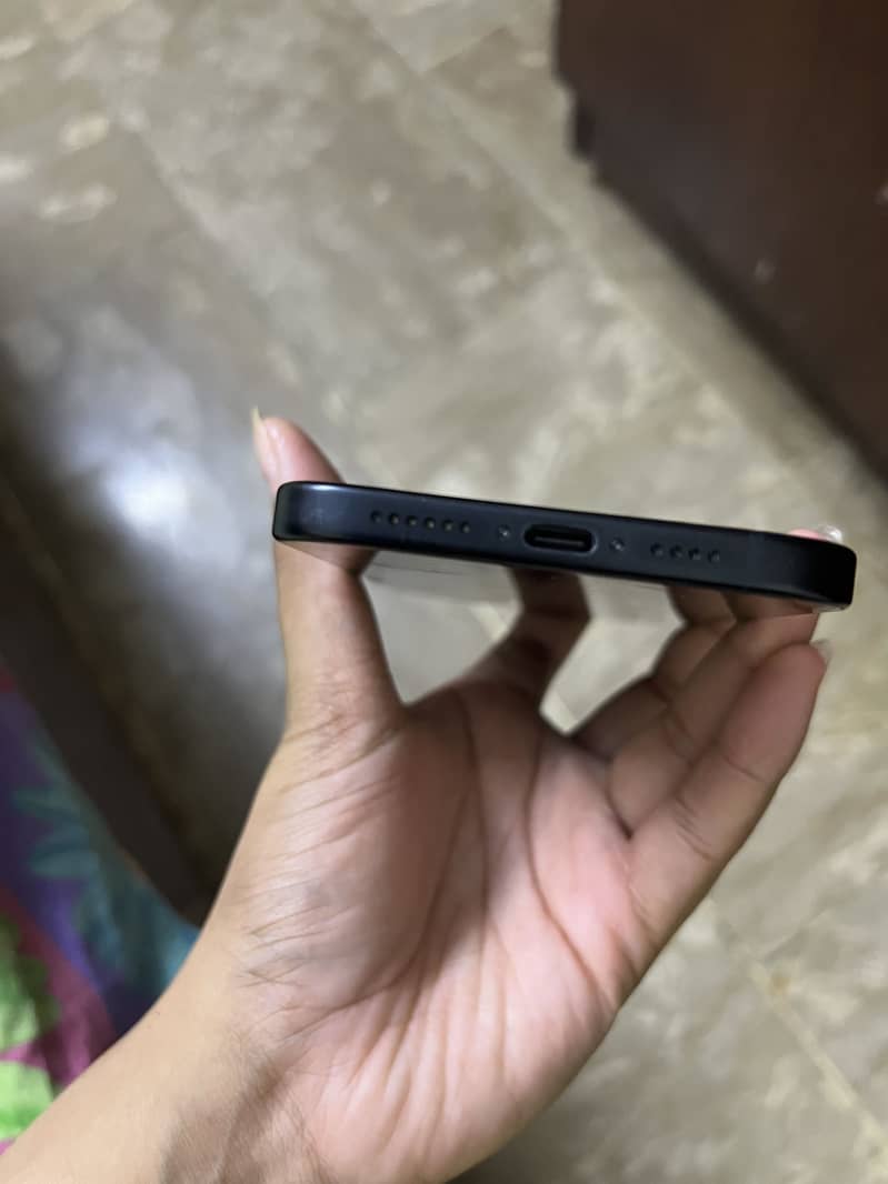 Apple iPhone 15 plus 2