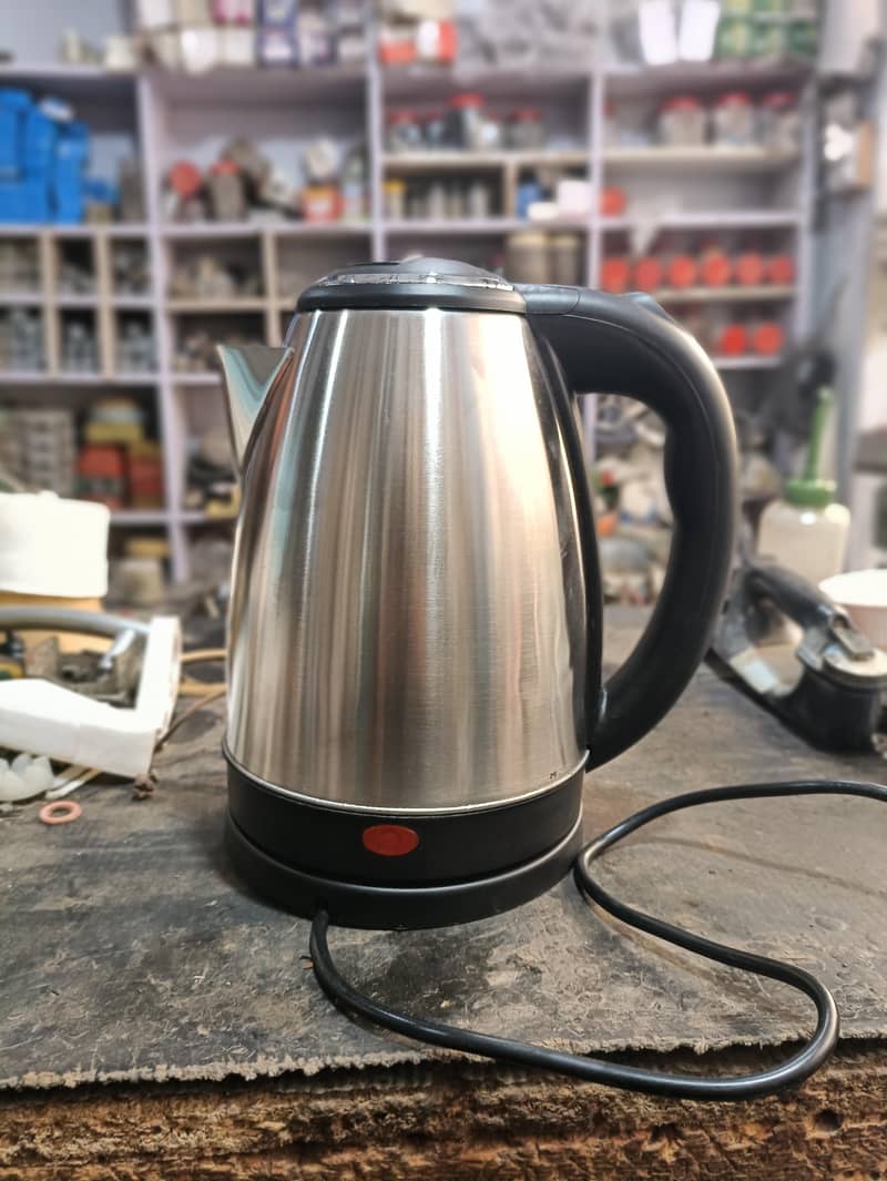 Electric kettle 1