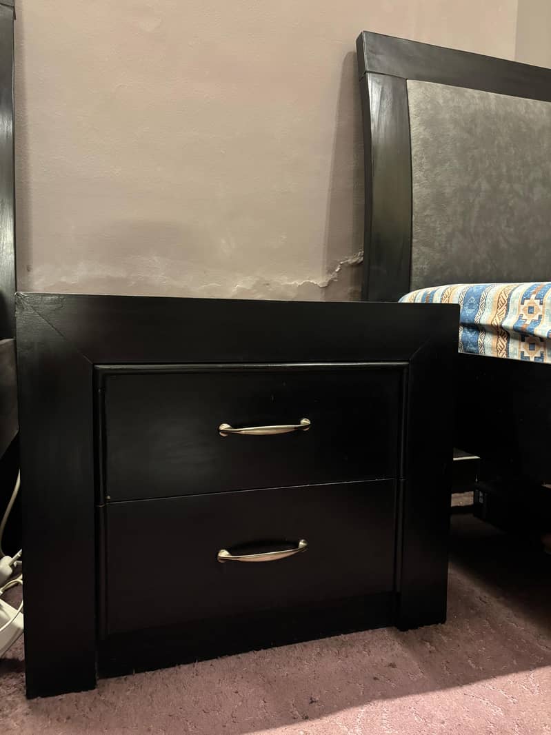 Single Bed Set with Side Table & Dressing Table with Mirror 4