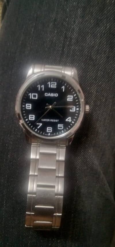 CASIO ORIGINAL WATCH IN GOOD & RUNNING CONDITION FOR SALE 03117418086