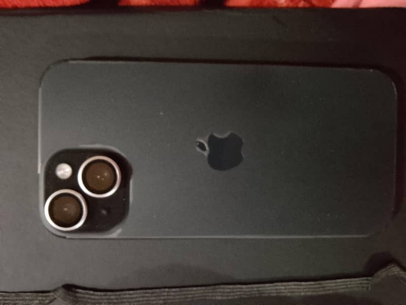 Apple iPhone 15 3