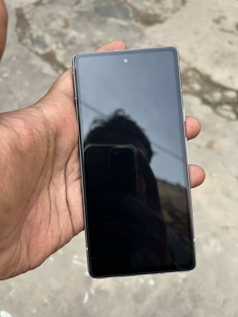 Google Pixel 7a 5