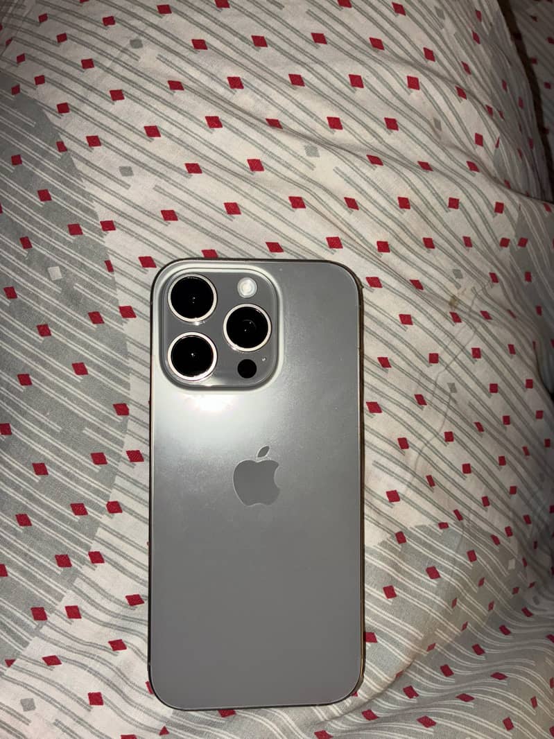 Apple iPhone 16 Pro 2
