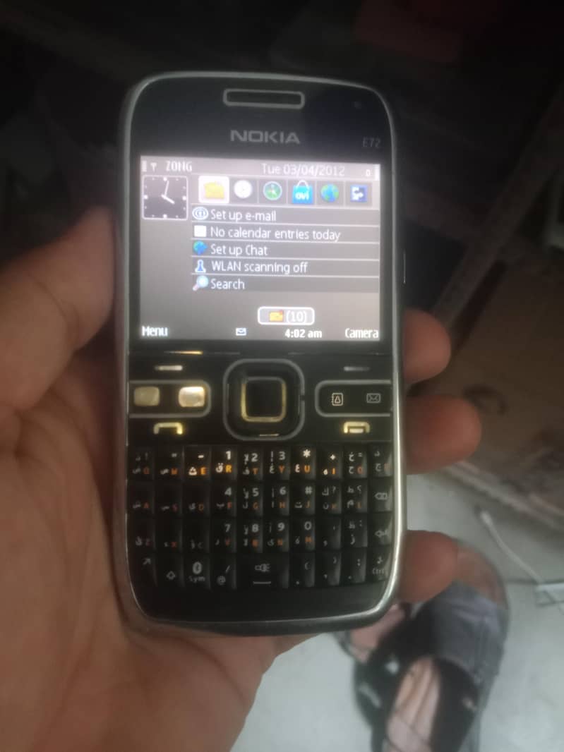 Nokia E72 1