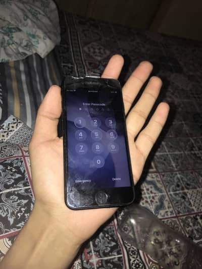 Apple iPhone SE