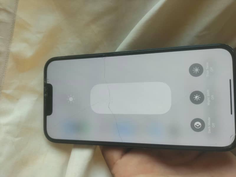 Apple iPhone 13 1