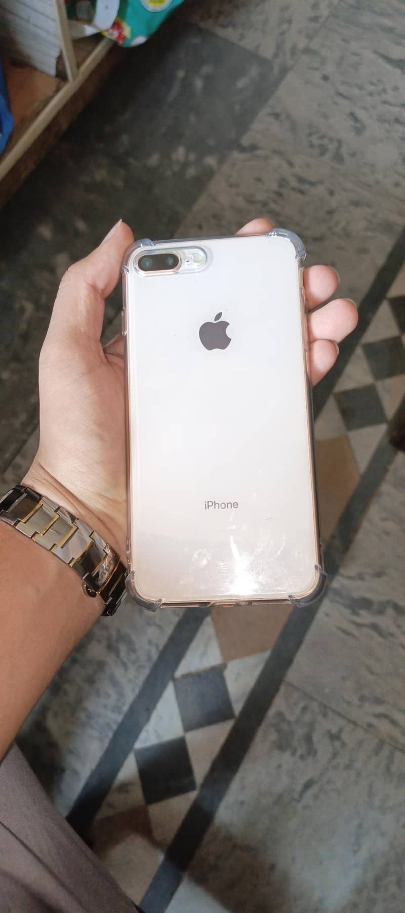 Apple iPhone 8 Plus 3