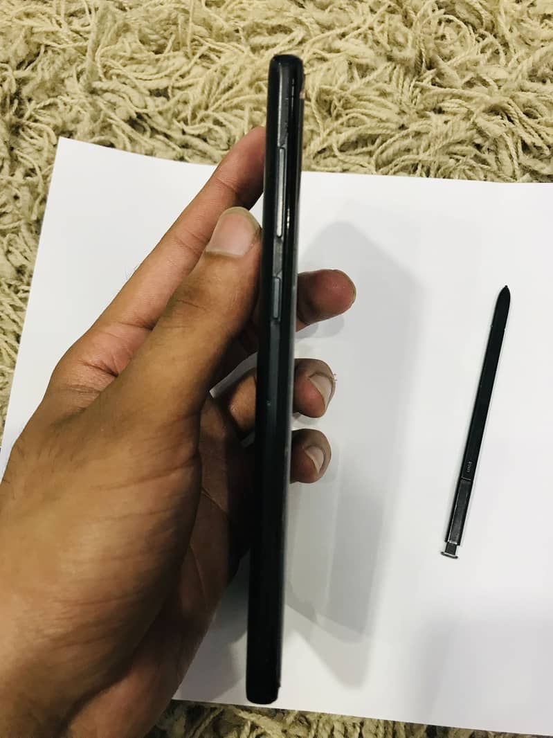 Samsung Mobile Note 9 4