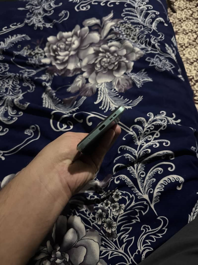 Xiaomi Redmi Note 12 4