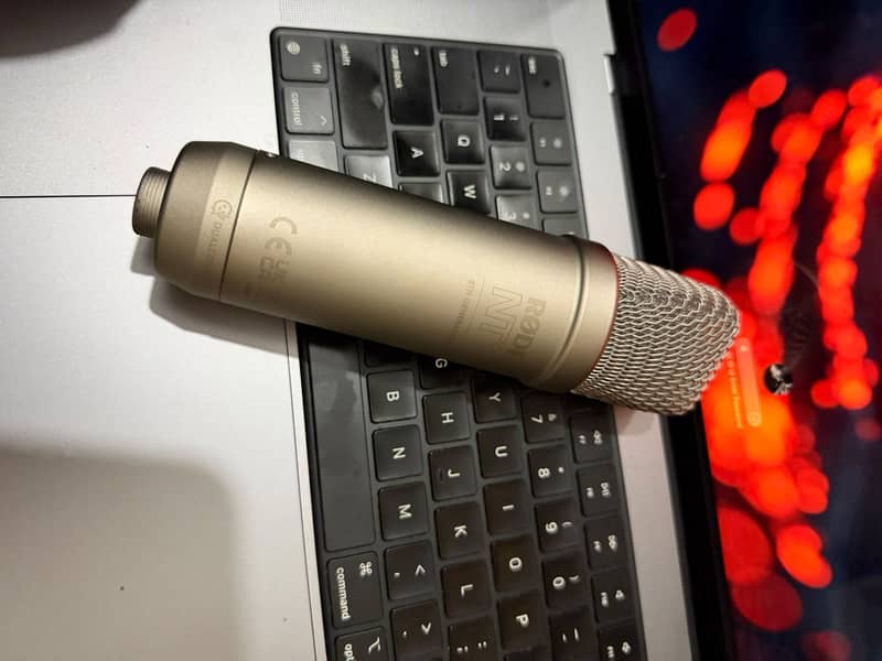 Rode NT1 5th Generation Studio Condenser Microphone / 2 Days Used ...