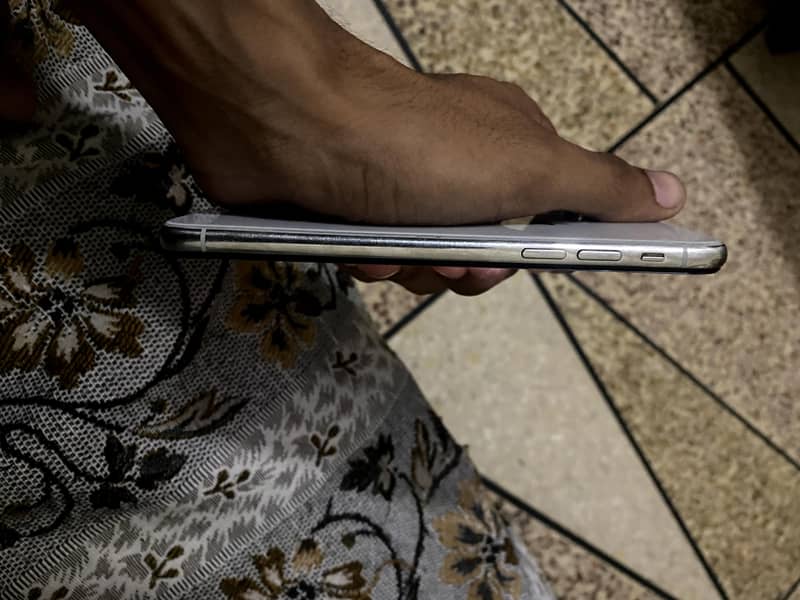 Apple iPhone XS 2